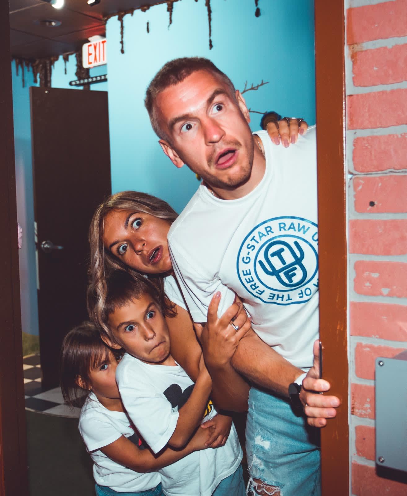 ESCAPE ROOMS Experience